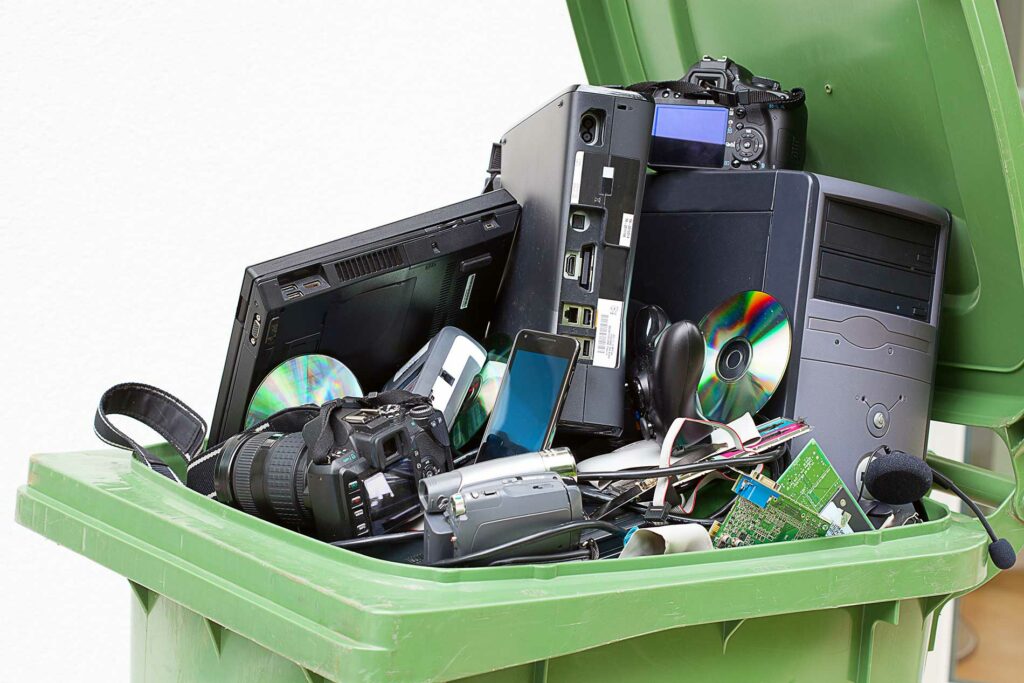 When-electronics-break,-it-can-be-tempting-to-throw-them-in-the-garbage